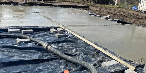freshly laid concrete using a line pump